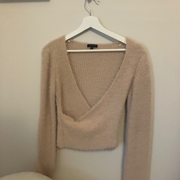 Fluffy sweater - Picture 1 of 2
